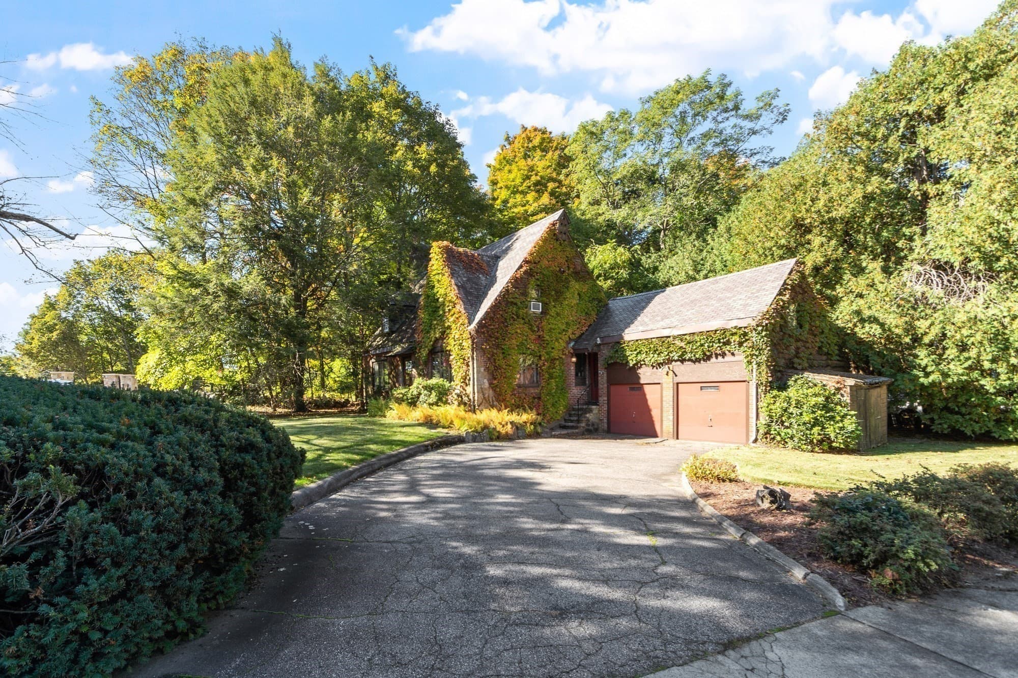 33 Kenmore Rd, Belmont MA 02478