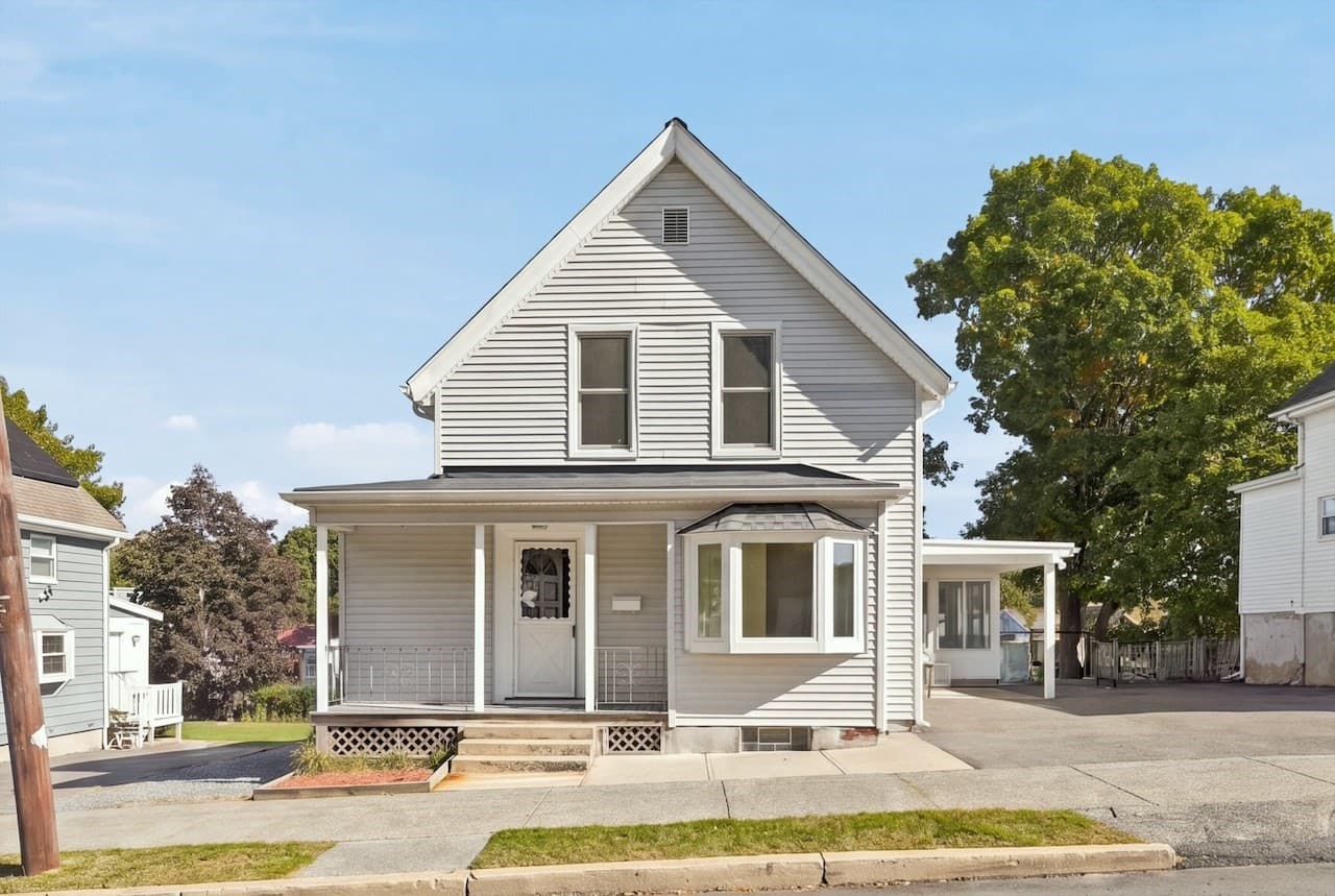 Single Family Residence at 58 Webster St, Lynn MA 01902, Lynn, photo 2 of 42