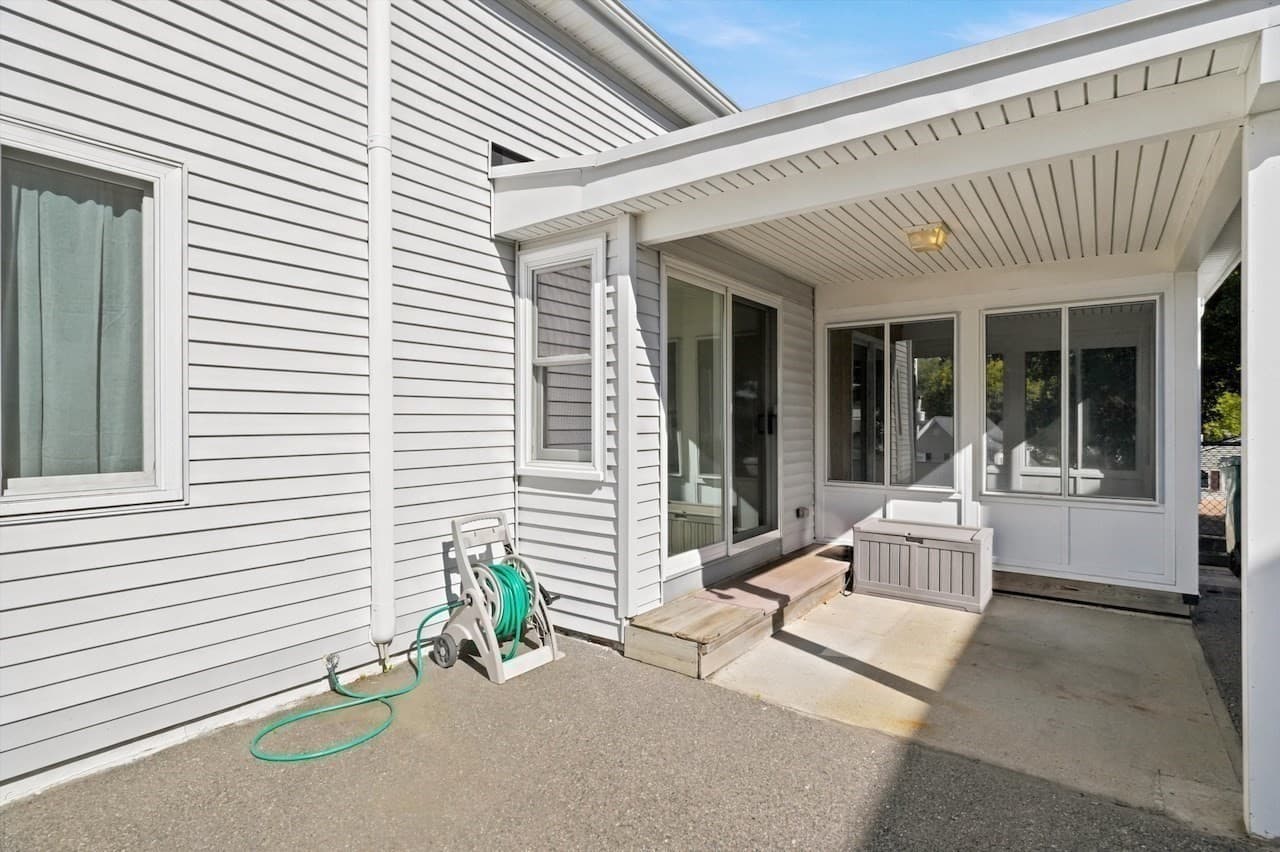 Single Family Residence at 58 Webster St, Lynn MA 01902, Lynn, photo 3 of 42