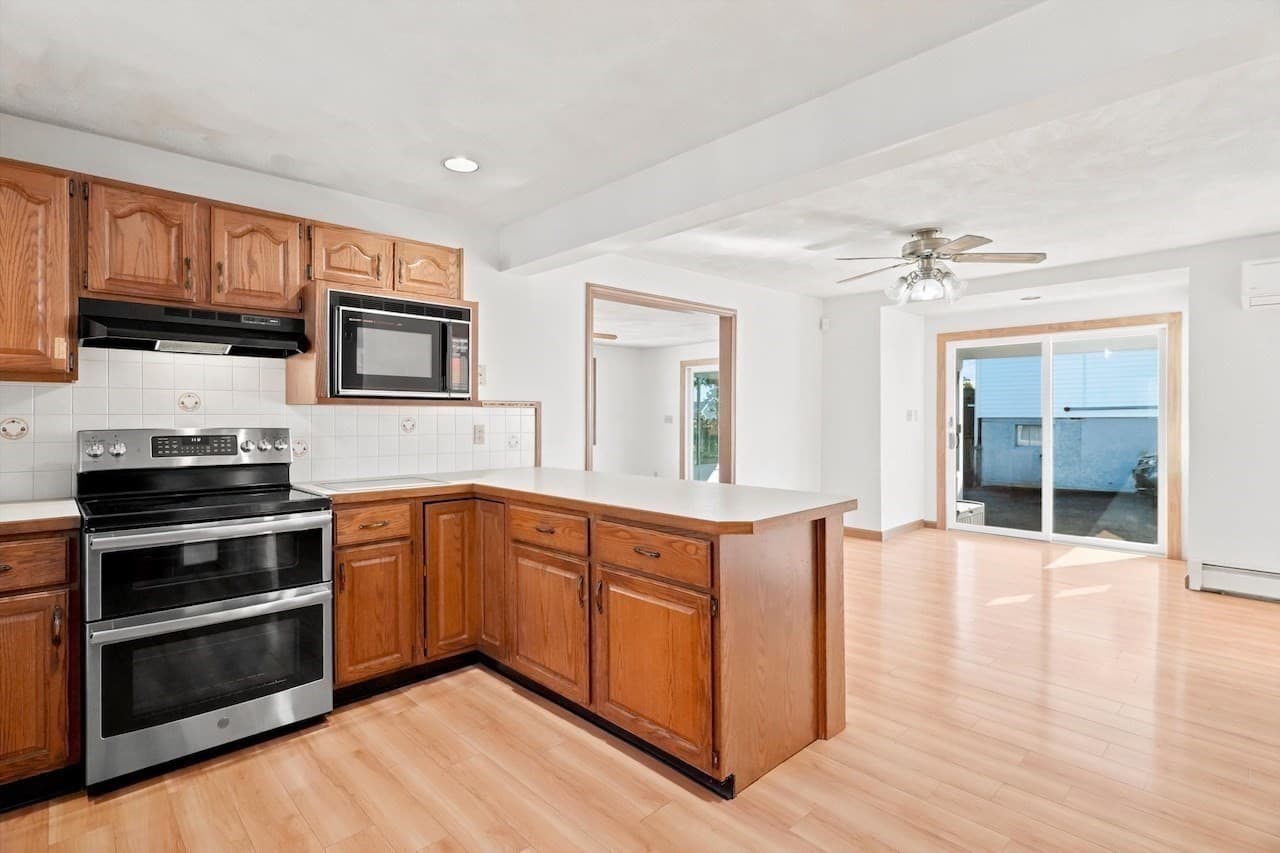 Single Family Residence at 58 Webster St, Lynn MA 01902, Lynn, photo 14 of 42