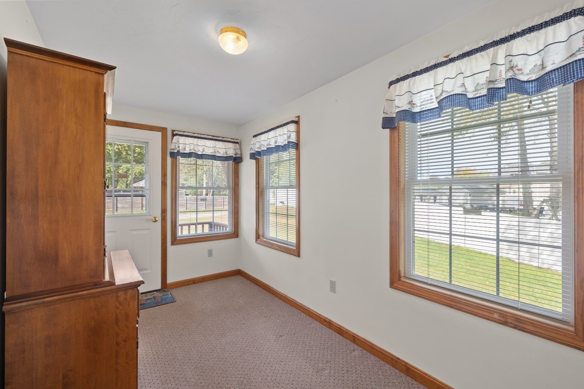 Single Family Residence at 2 Tick Tock Way, East Bridgewater MA 02333, photo 6 of 42