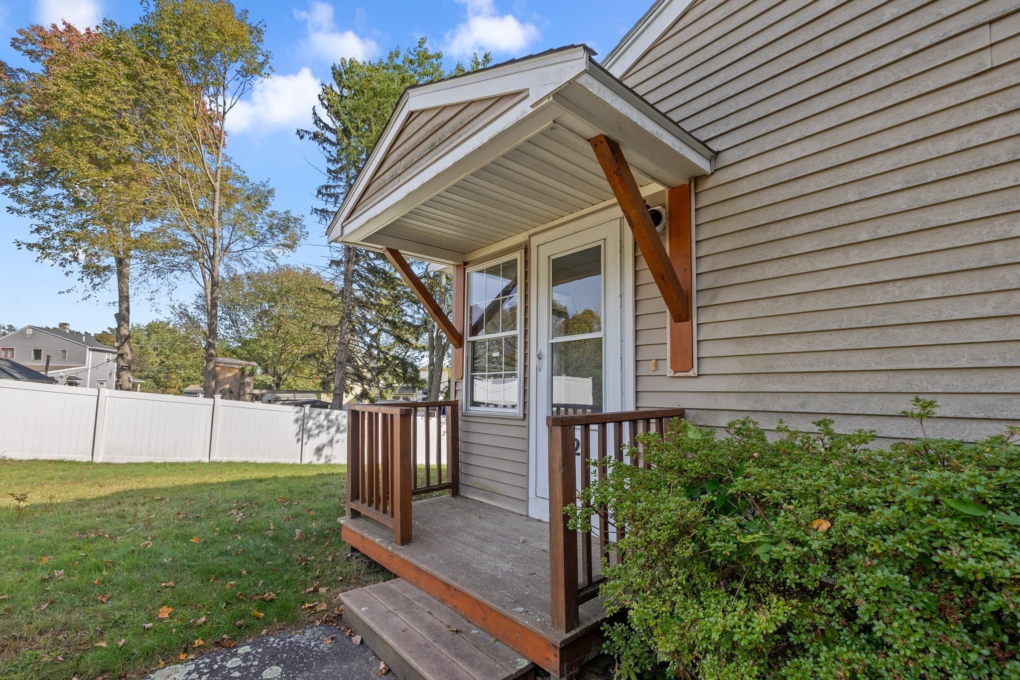 Single Family Residence at 2 Tick Tock Way, East Bridgewater MA 02333, photo 5 of 42