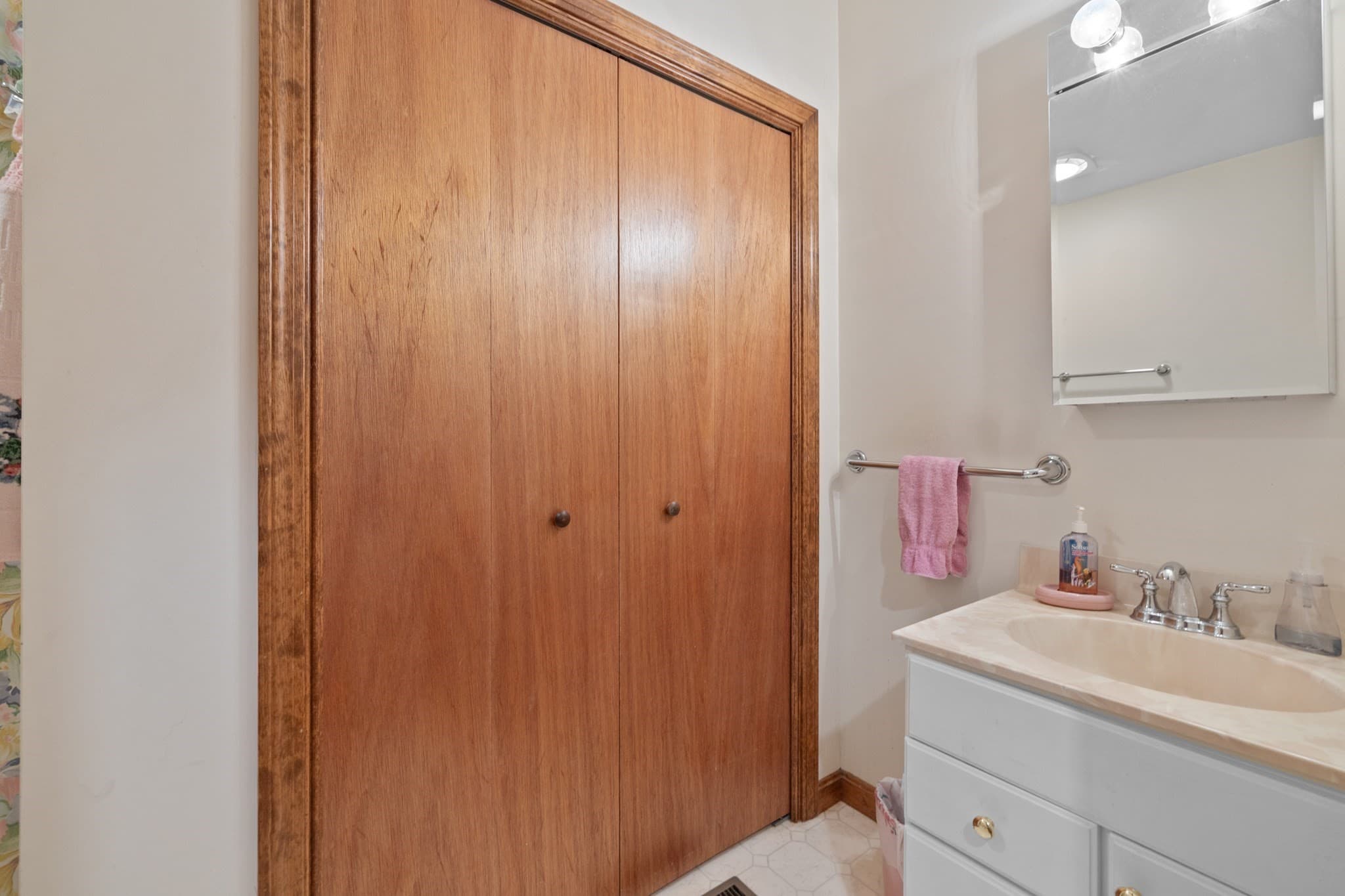 Single Family Residence at 2 Tick Tock Way, East Bridgewater MA 02333, photo 18 of 42