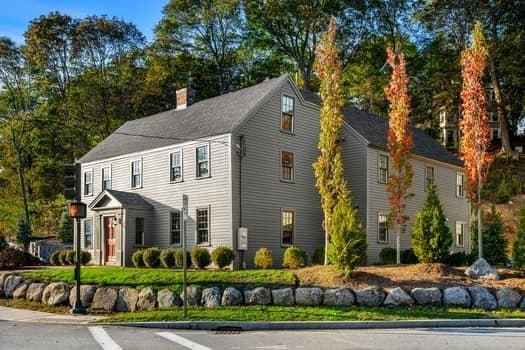 201 Elm, Amesbury MA 01913