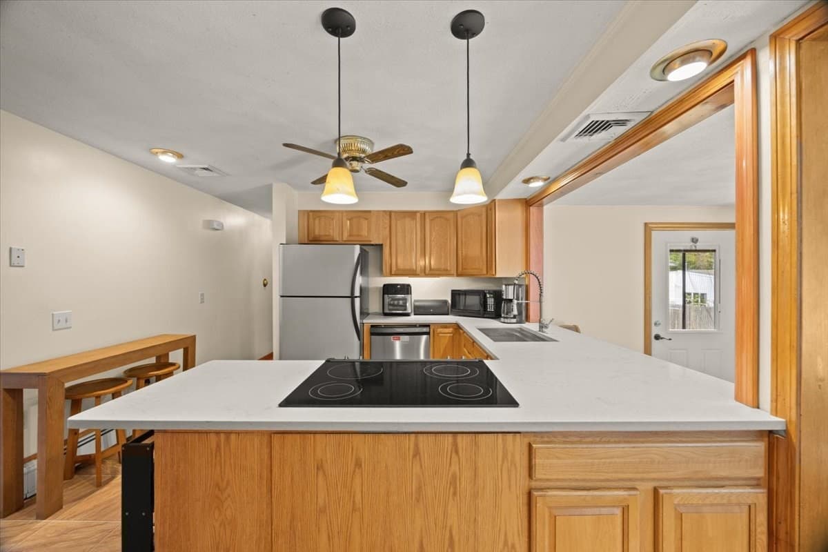 Single Family Residence at 58 Briarwood Dr, Taunton MA 02780, Taunton, photo 12 of 42