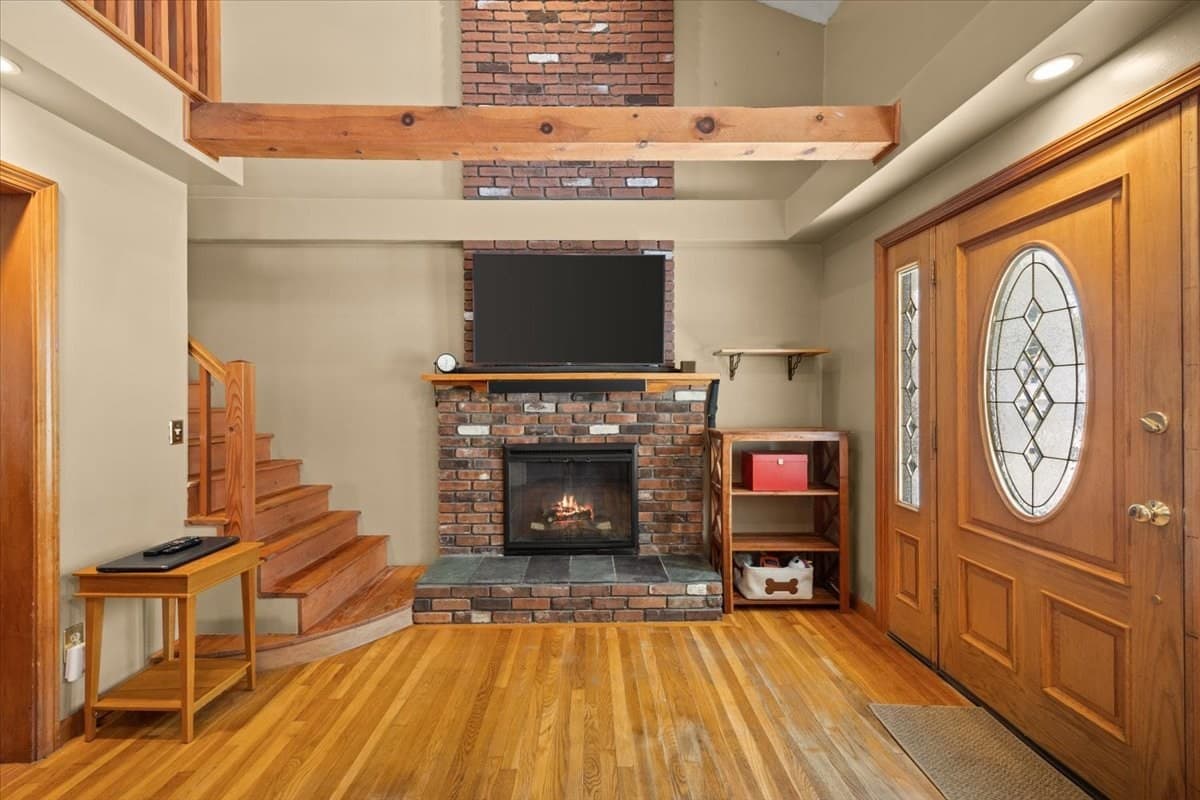 Single Family Residence at 58 Briarwood Dr, Taunton MA 02780, Taunton, photo 5 of 42