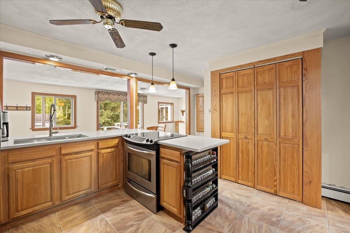 Single Family Residence at 58 Briarwood Dr, Taunton MA 02780, Taunton, photo 10 of 42