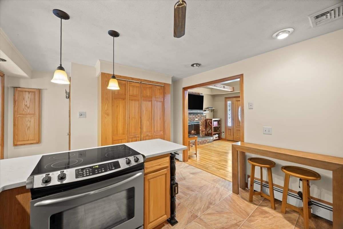 Single Family Residence at 58 Briarwood Dr, Taunton MA 02780, Taunton, photo 11 of 42
