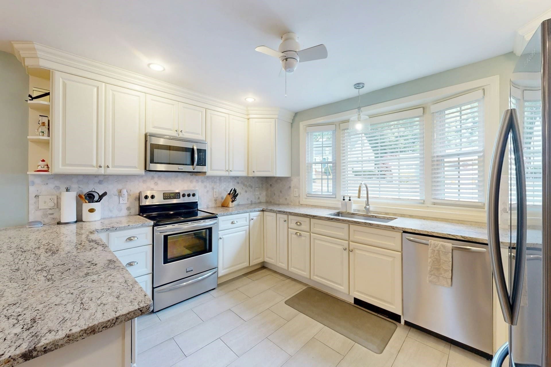 Single Family Residence at 93 Ames St, Quincy MA 02169, Quincy, photo 5 of 42