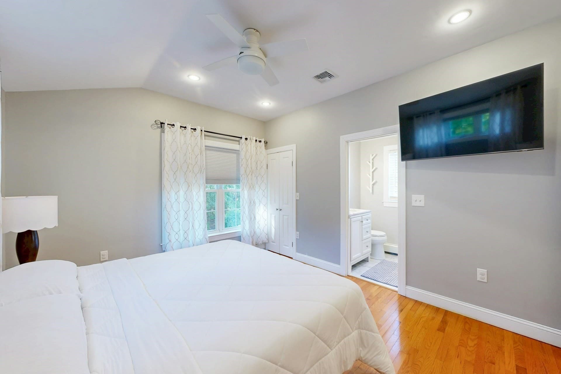 Single Family Residence at 93 Ames St, Quincy MA 02169, Quincy, photo 21 of 42