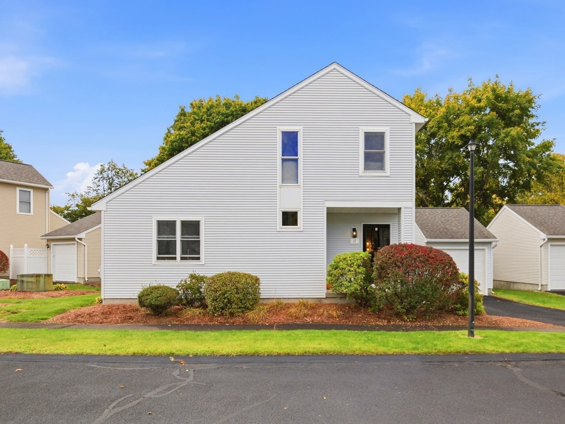 17 Curry Lane # 17, Chicopee MA 01022