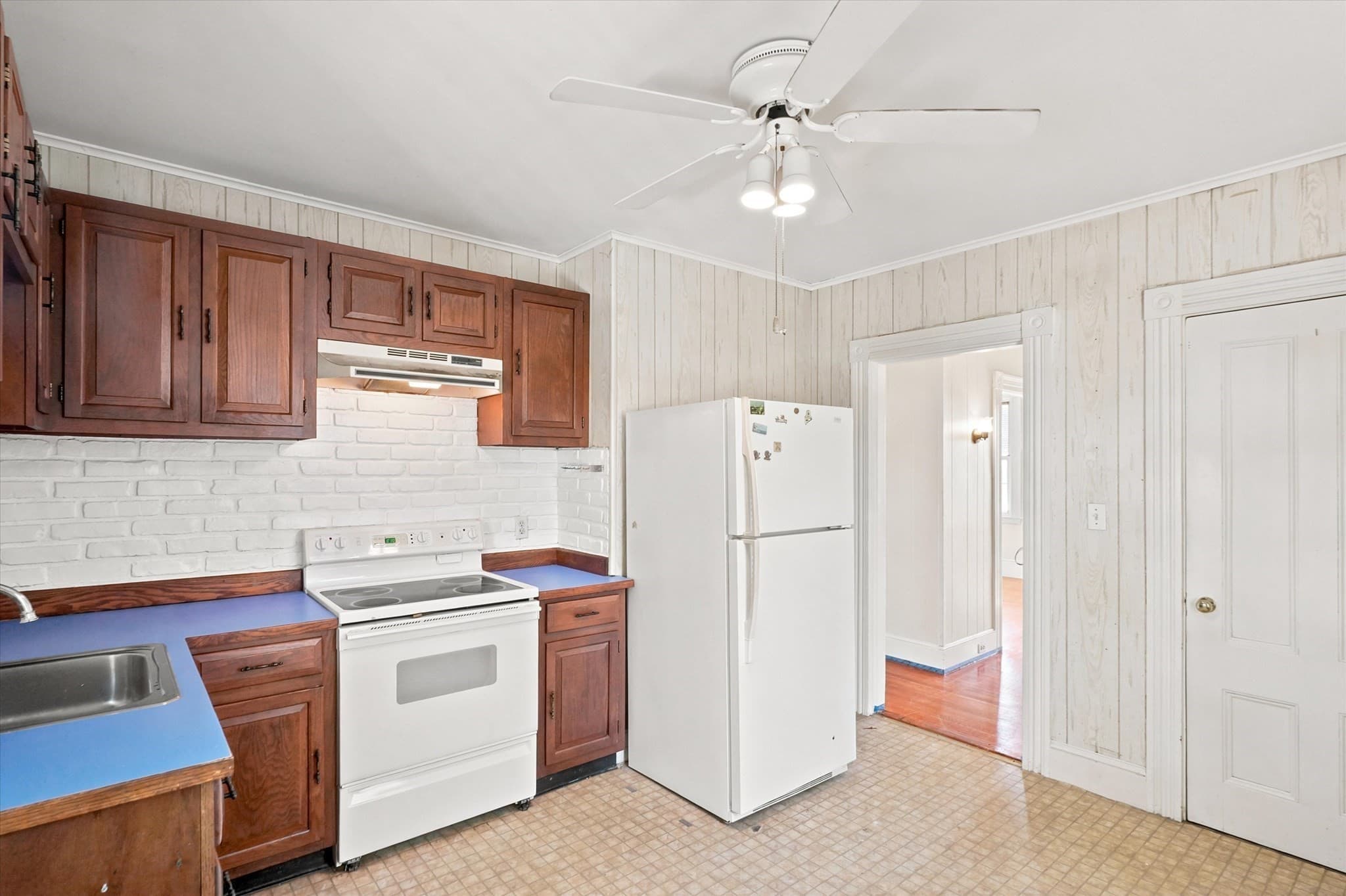 2 Family - 2 Units Up/Down at 17 Nursery Street, Salem MA 01970, Salem, photo 20 of 42