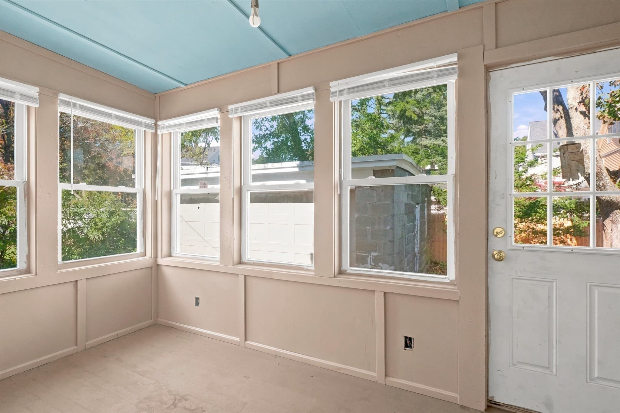 2 Family - 2 Units Up/Down at 17 Nursery Street, Salem MA 01970, Salem, photo 11 of 42