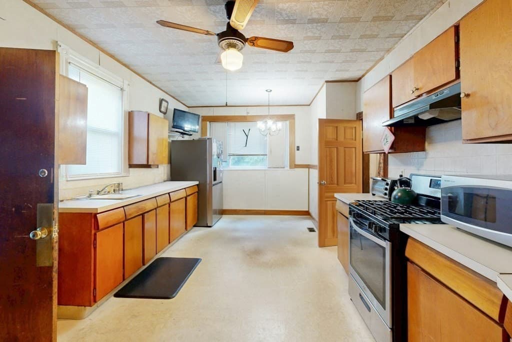 Single Family Residence at 218 West Selden Street, Boston MA 02126, Boston, photo 3 of 24