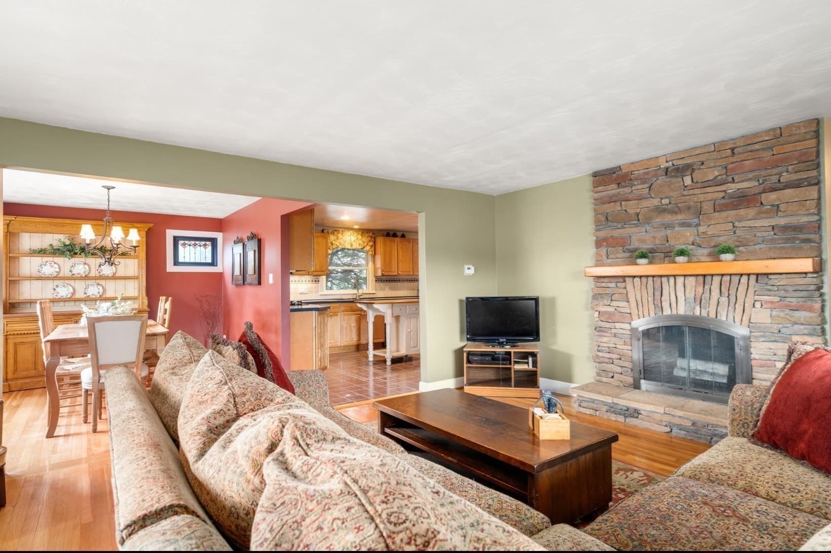 Single Family Residence at 120 Park Avenue, Medford MA 02155, Medford, photo 5 of 26