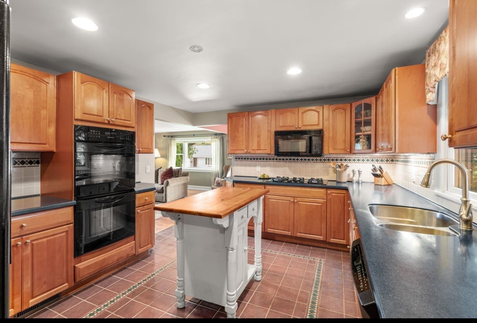Single Family Residence at 120 Park Avenue, Medford MA 02155, Medford, photo 10 of 26