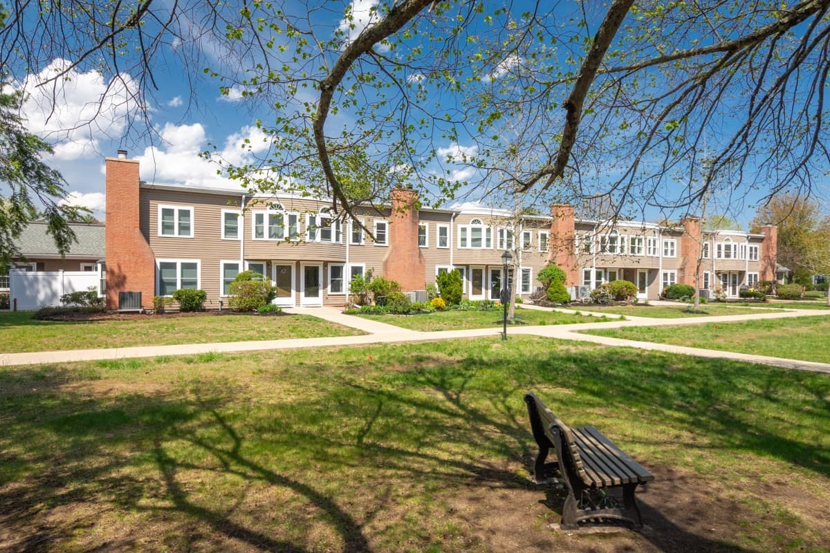 Condominium at 75 Page Road # 16, Bedford MA 01730, Bedford, photo 4 of 40