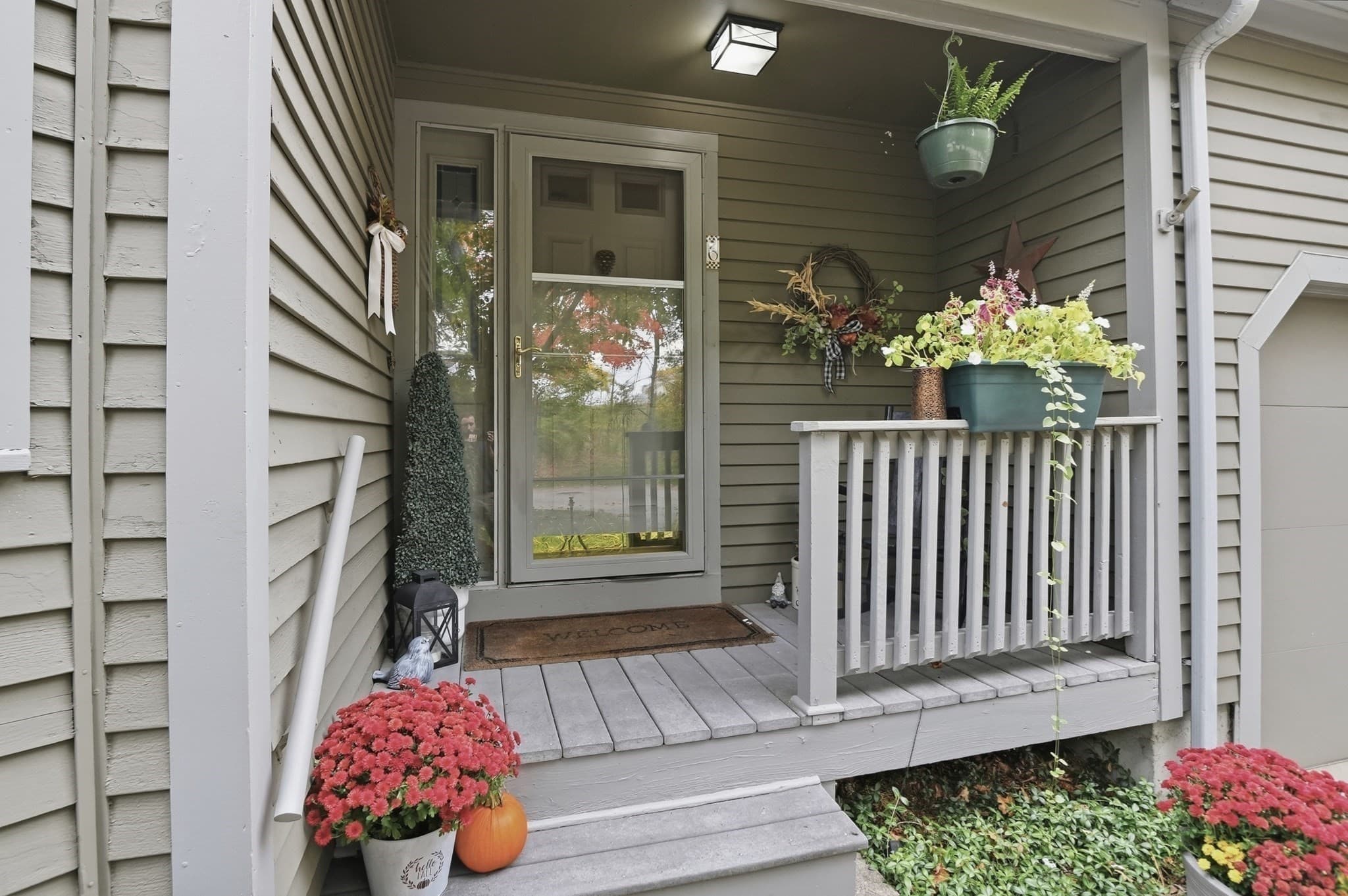 Condominium at 6 Spruce Pond Rd # 6, Franklin MA 02038, Franklin, photo 2 of 29
