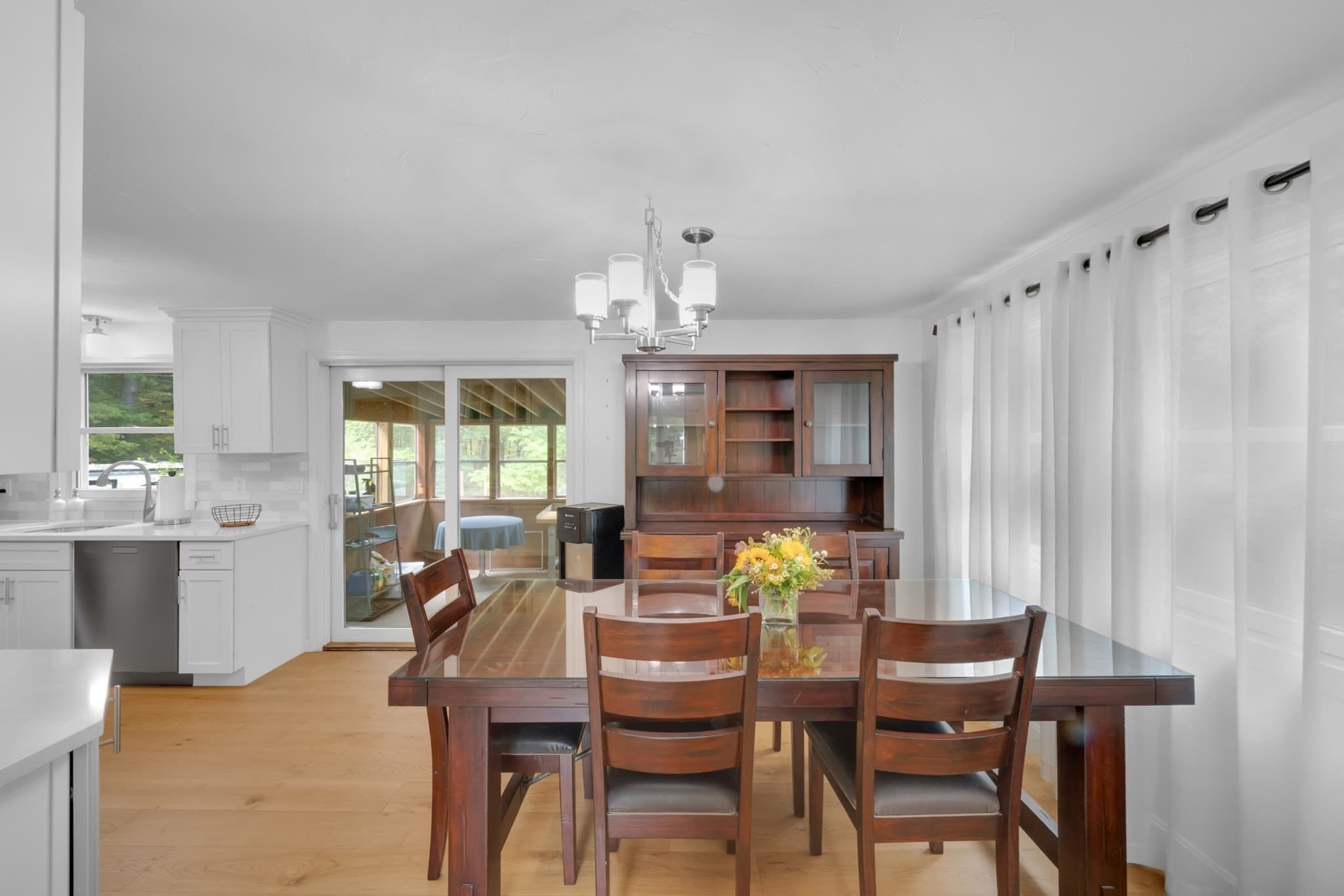 Single Family Residence at 7 Garrison Dr, Plainville MA 02762, photo 5 of 39