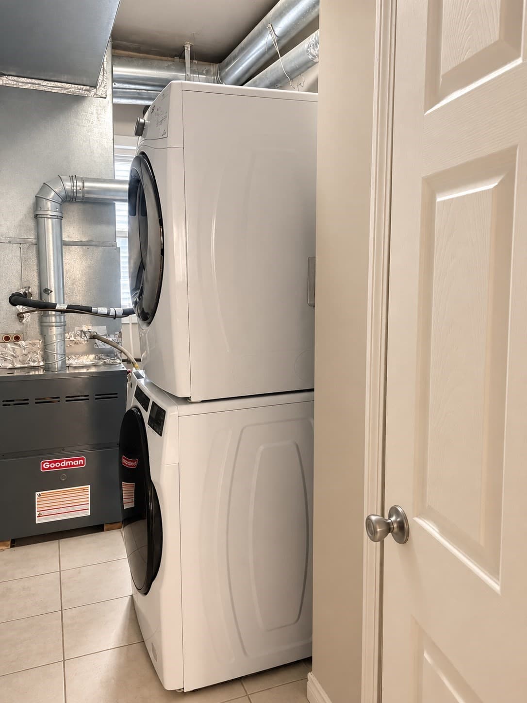 Condominium at 23 Trident # 1, Winthrop MA 02152, photo 16 of 26