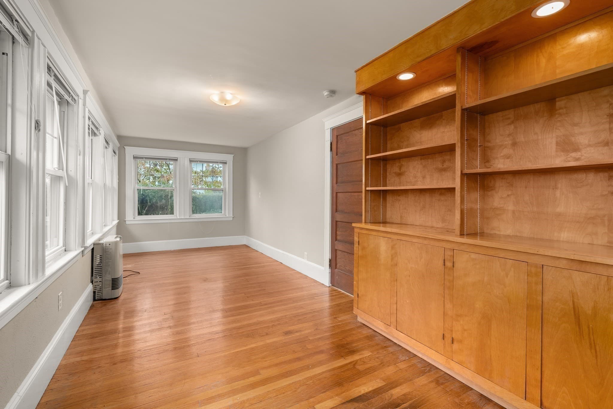 Single Family Residence at 38 Lindenwood, Stoneham MA 02180, Stoneham, photo 12 of 30