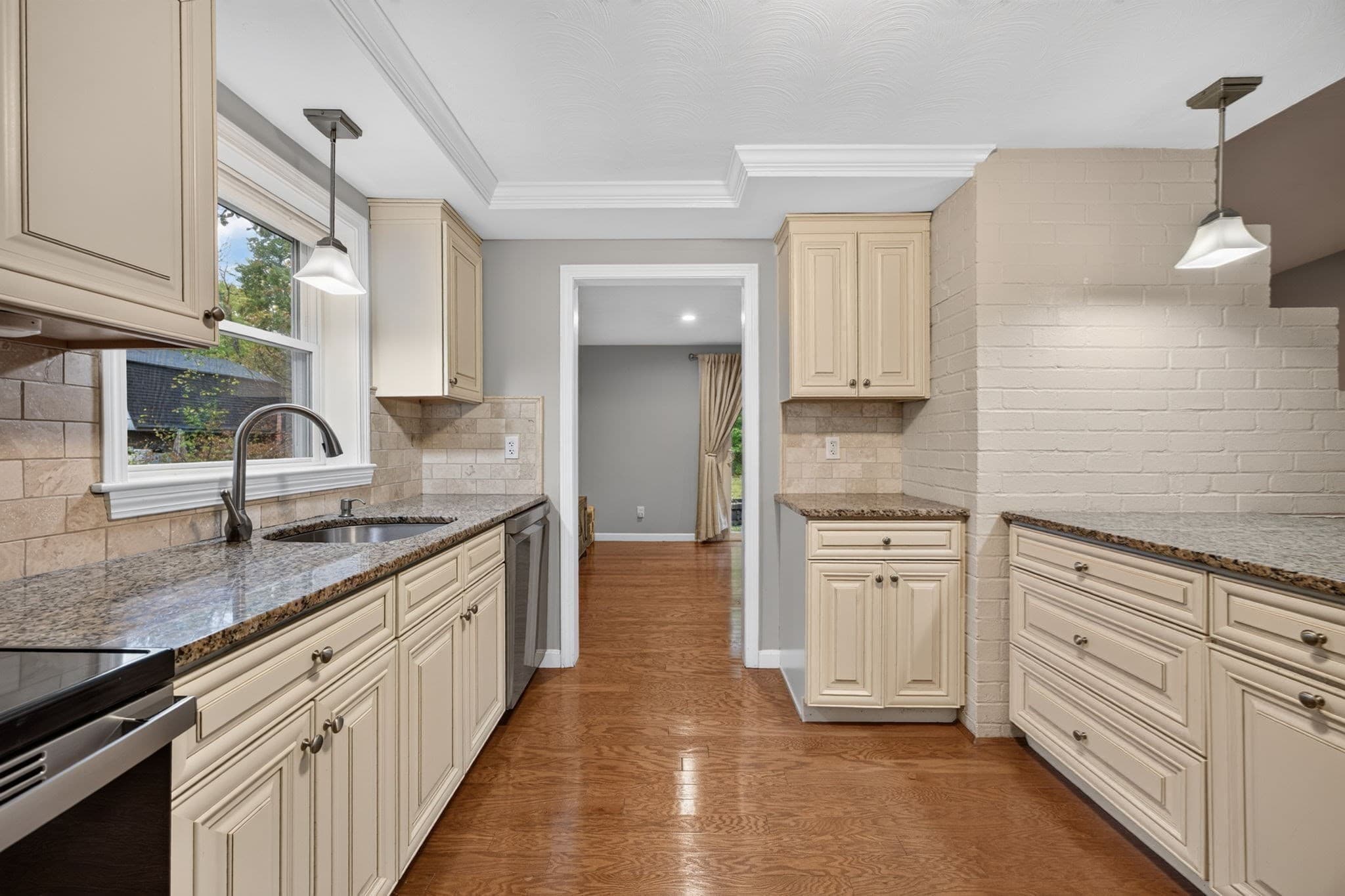 Single Family Residence at 24 Raleigh Road, Framingham MA 01701, Framingham, photo 16 of 35
