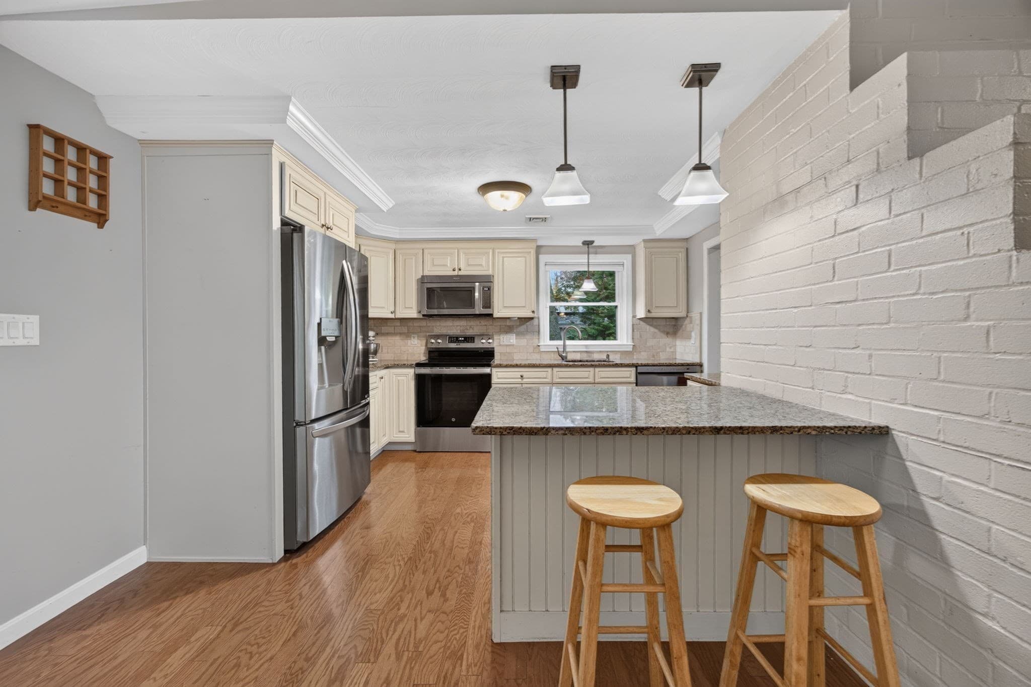 Single Family Residence at 24 Raleigh Road, Framingham MA 01701, Framingham, photo 14 of 35