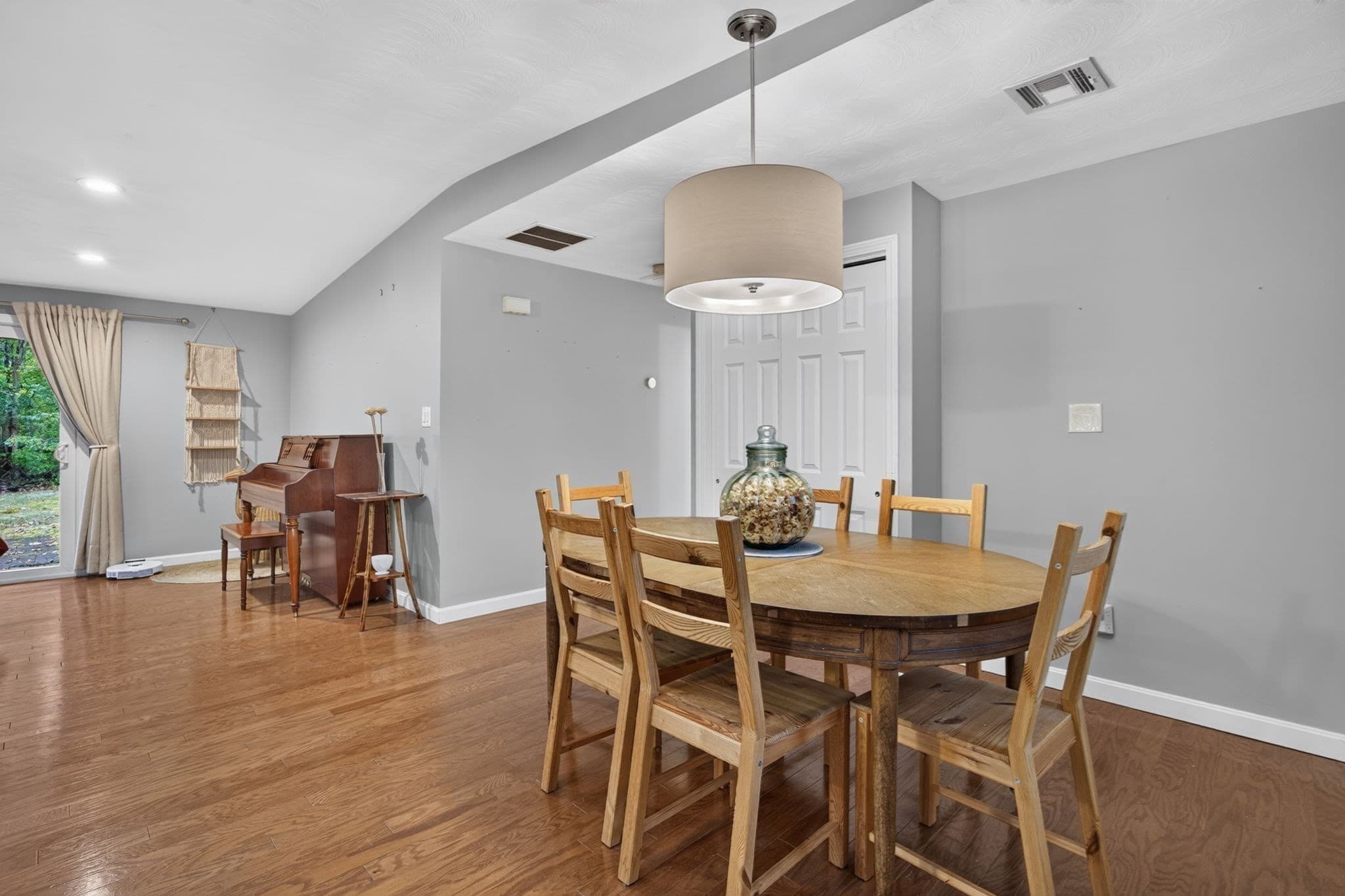 Single Family Residence at 24 Raleigh Road, Framingham MA 01701, Framingham, photo 11 of 35