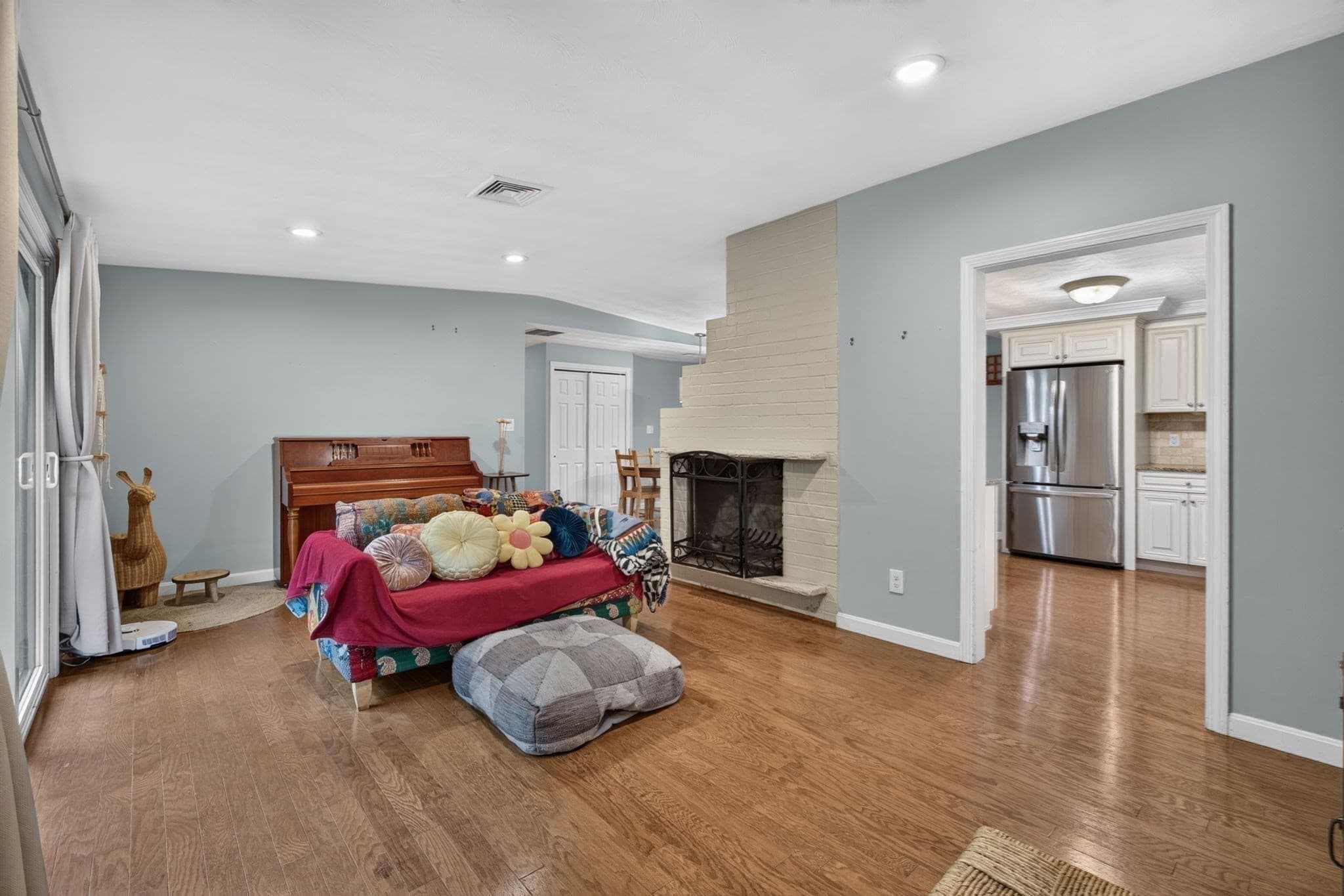 Single Family Residence at 24 Raleigh Road, Framingham MA 01701, Framingham, photo 19 of 35