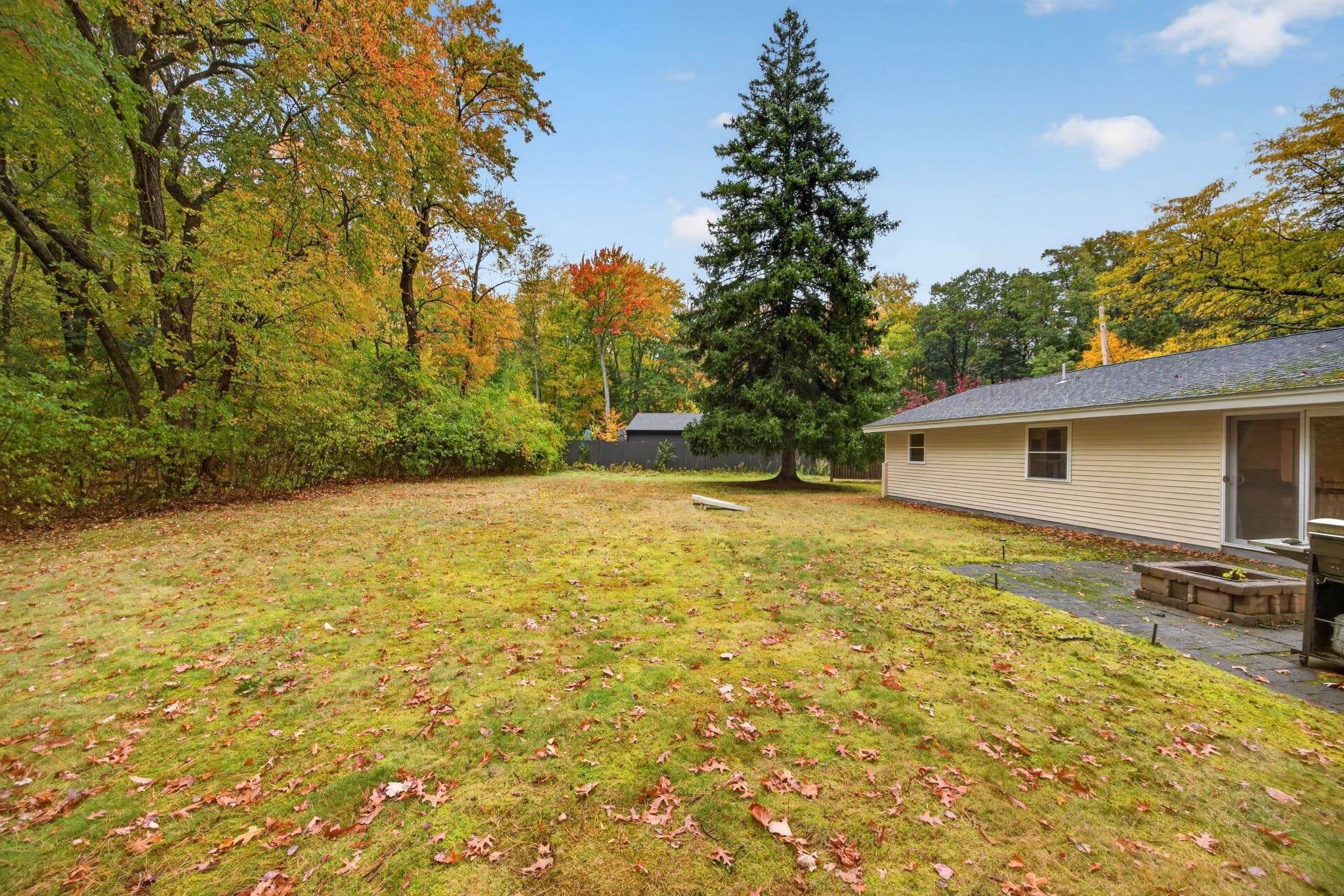 Single Family Residence at 24 Raleigh Road, Framingham MA 01701, Framingham, photo 4 of 35