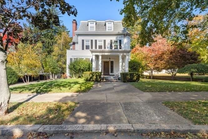 3 Family at 33 Yale Ave, Wakefield MA 01880, Wakefield, photo 2 of 38