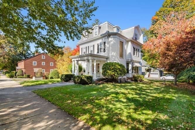 3 Family at 33 Yale Ave, Wakefield MA 01880, Wakefield, photo 4 of 38