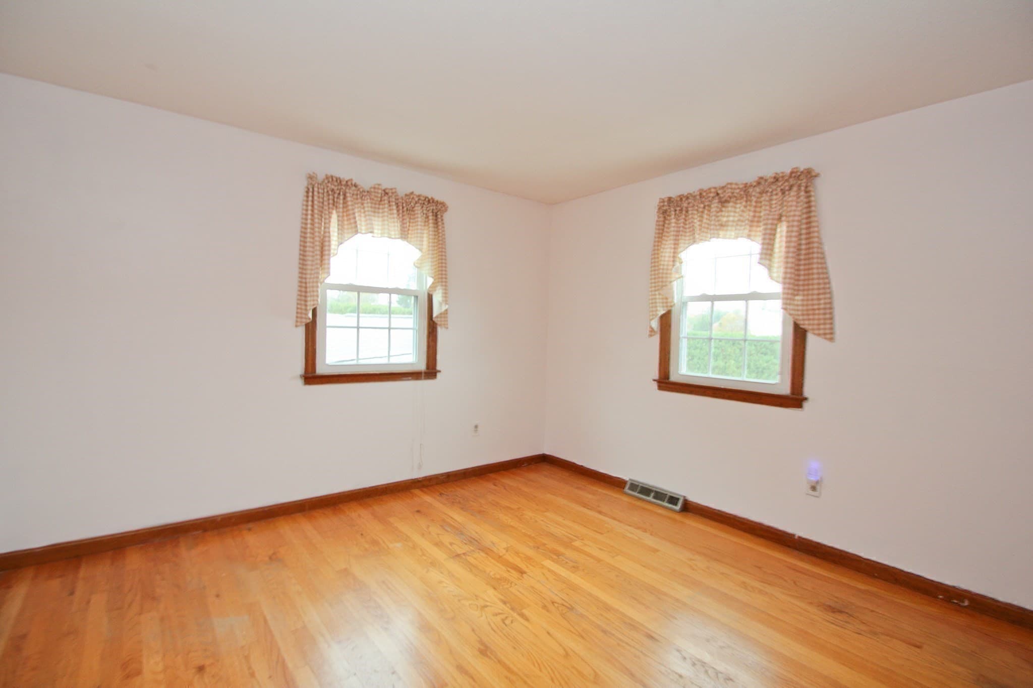Single Family Residence at 9 Stony Hill Rd, Agawam MA 01030, photo 27 of 40