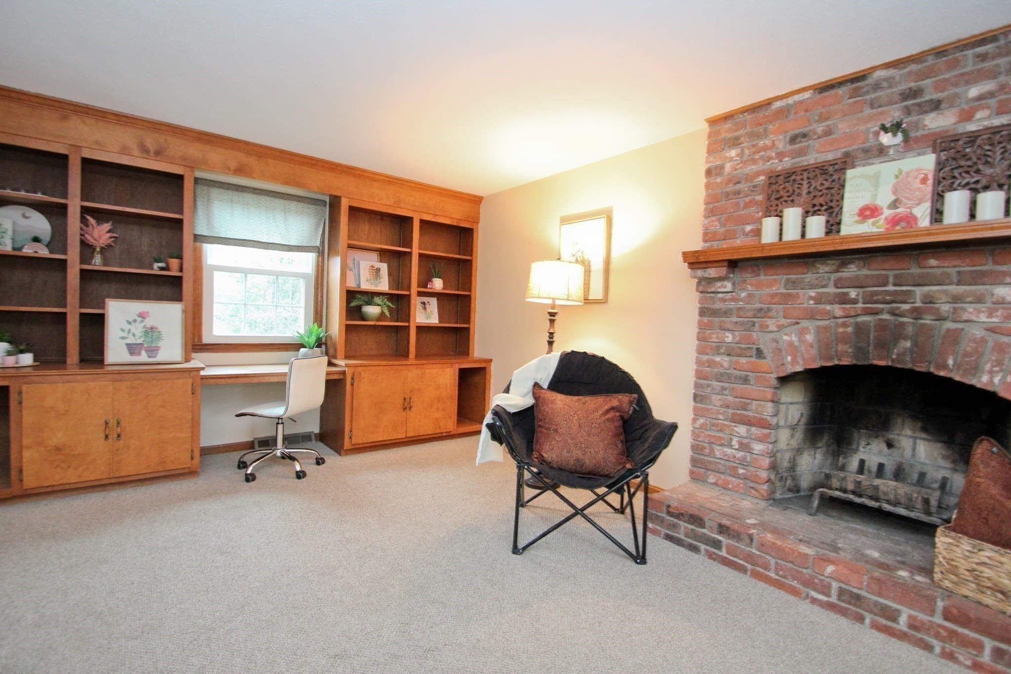 Single Family Residence at 9 Stony Hill Rd, Agawam MA 01030, photo 13 of 40