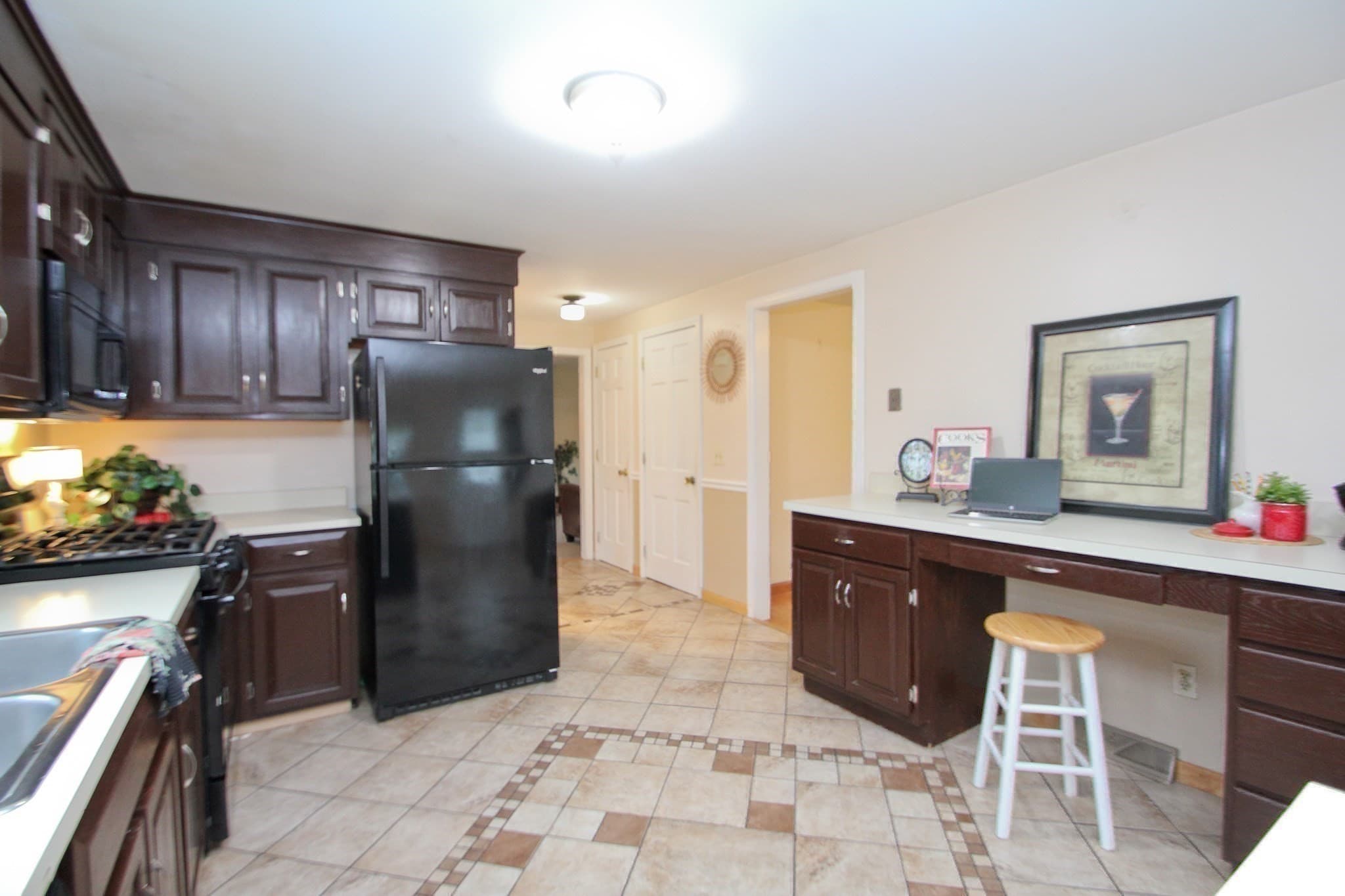 Single Family Residence at 9 Stony Hill Rd, Agawam MA 01030, photo 10 of 40
