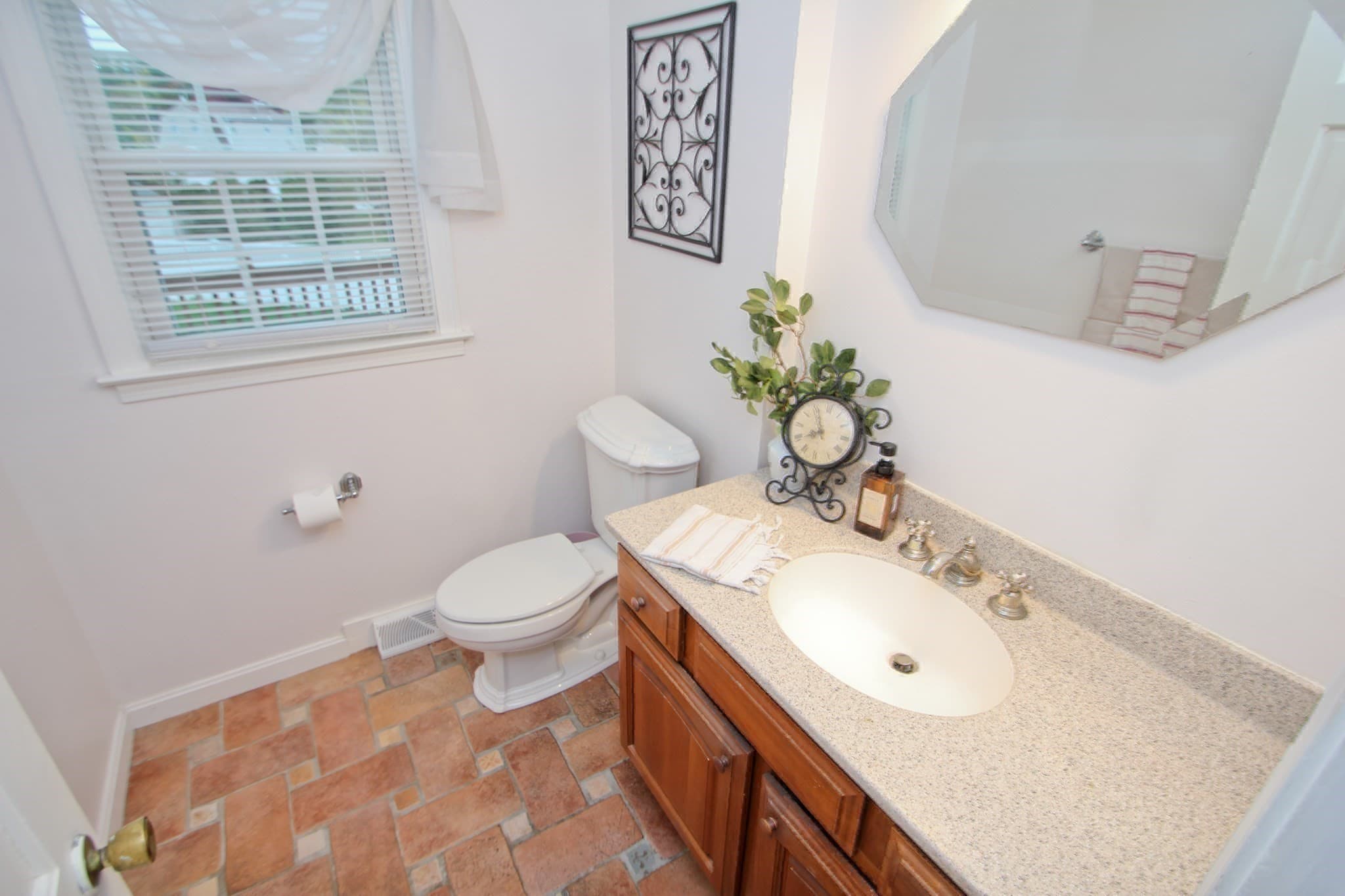 Single Family Residence at 9 Stony Hill Rd, Agawam MA 01030, photo 15 of 40