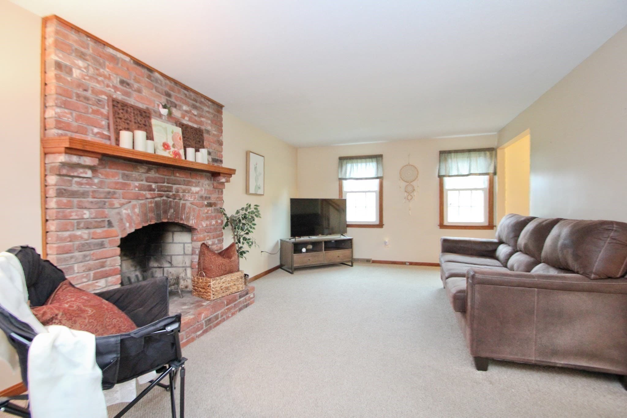 Single Family Residence at 9 Stony Hill Rd, Agawam MA 01030, photo 11 of 40