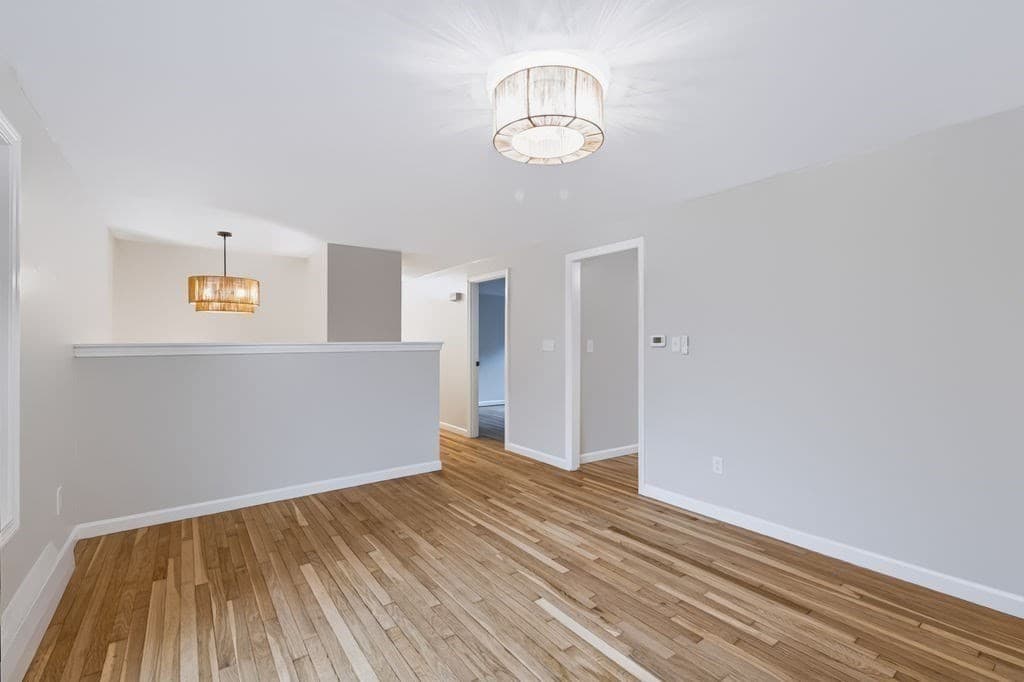 Single Family Residence at 7 Bayberry Lane, Salisbury MA 01952, photo 7 of 42