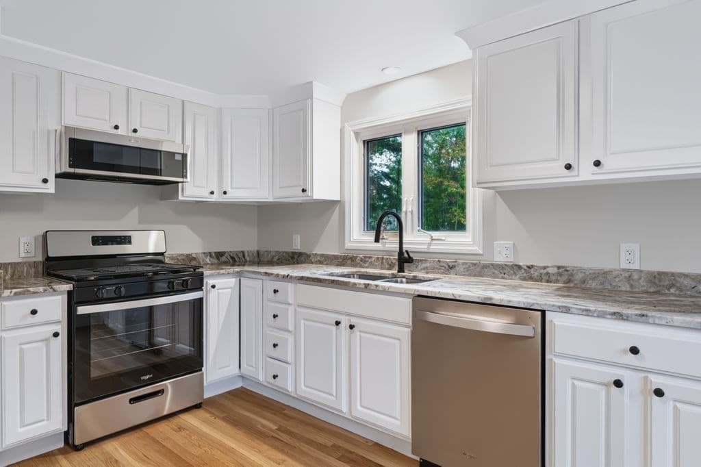 Single Family Residence at 7 Bayberry Lane, Salisbury MA 01952, photo 8 of 42