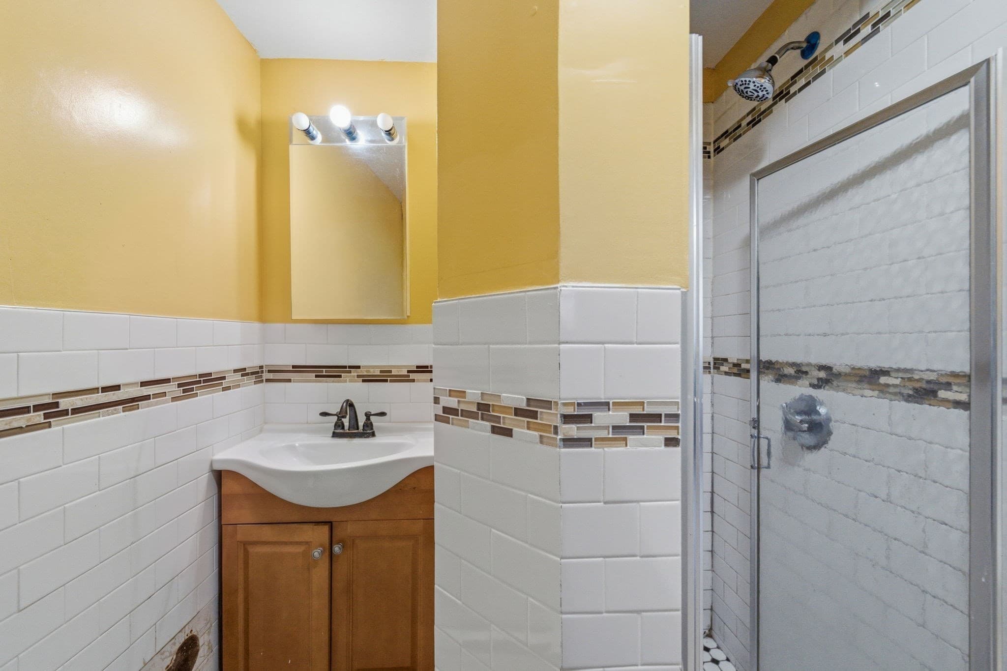 Single Family Residence at 405 Western Ave, Lynn MA 01904, Lynn, photo 24 of 31