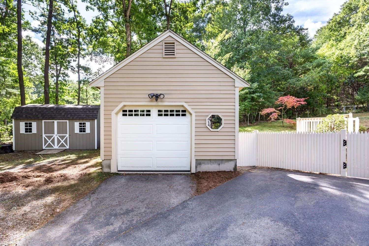Single Family Residence at 98 Miller St, Franklin MA 02038, Franklin, photo 38 of 42
