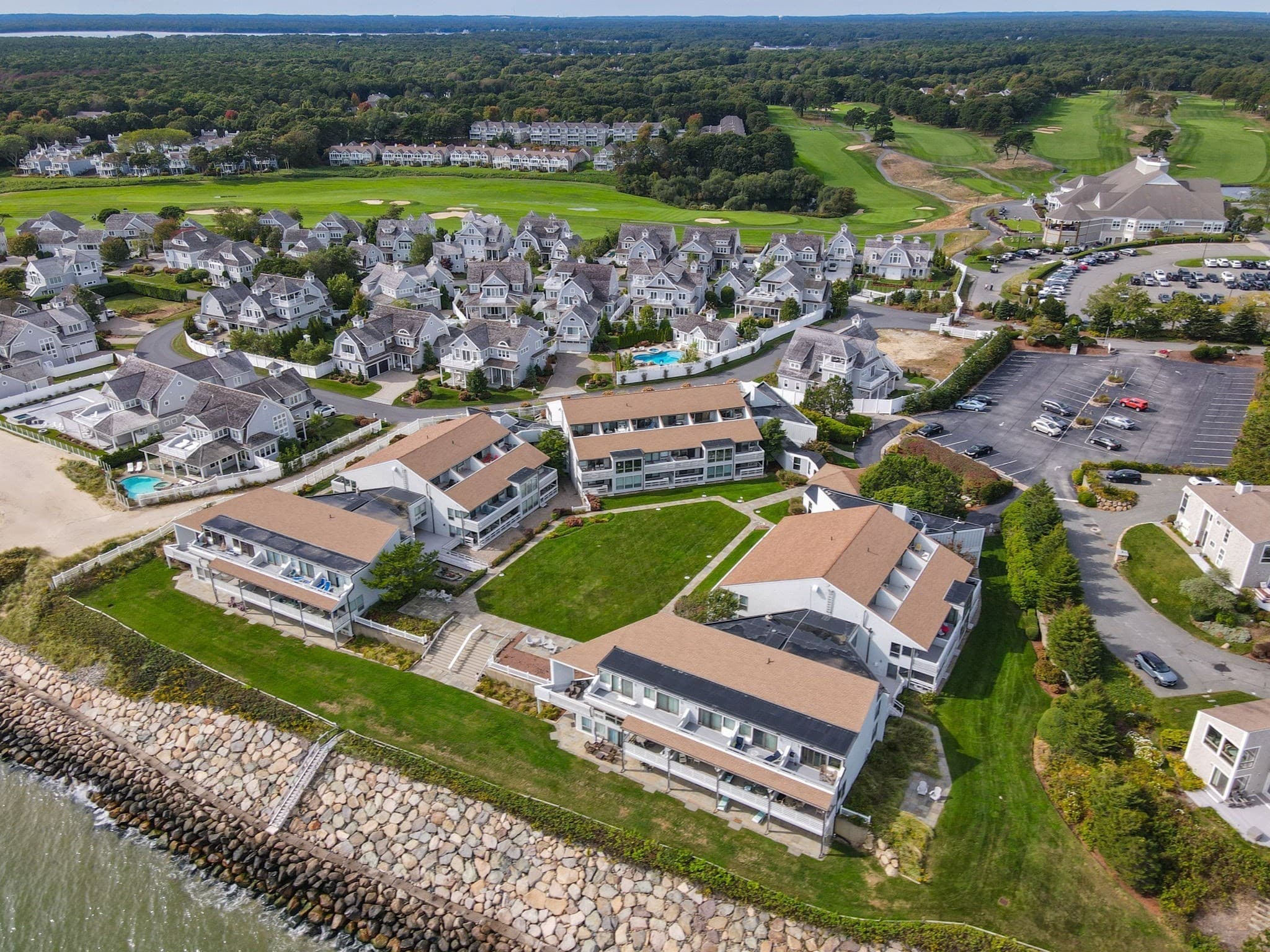 94 Shore Dr W # 8B, Mashpee MA 02649
