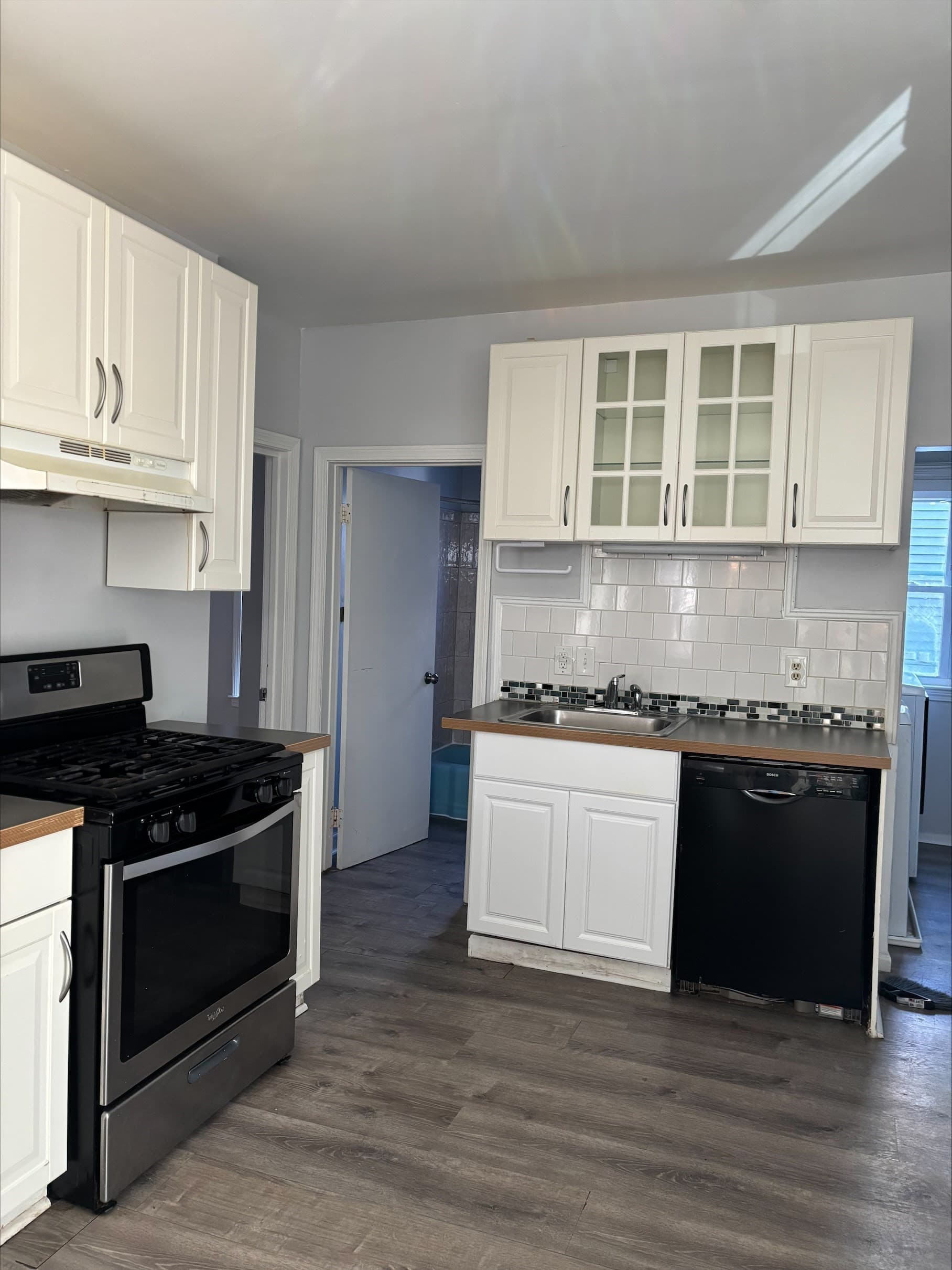 3 Family at 10 Rockdale Ave, Lowell MA 01854, Lowell, photo 5 of 36
