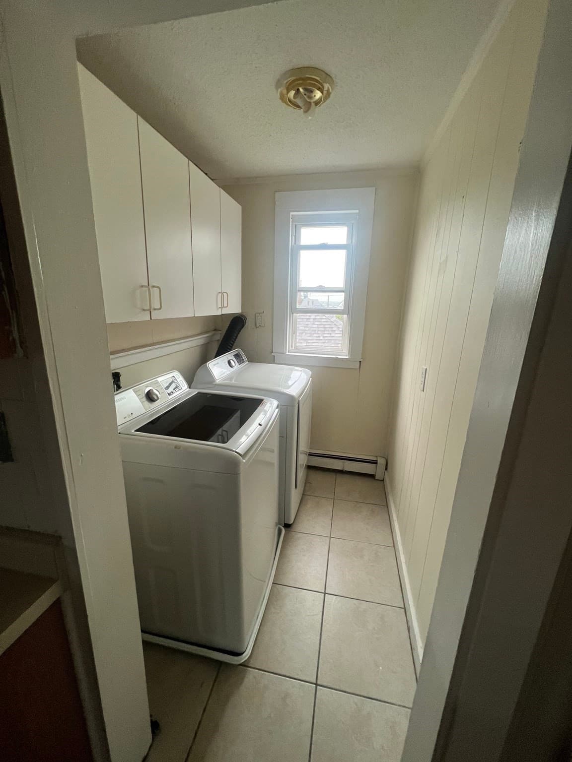 3 Family at 10 Rockdale Ave, Lowell MA 01854, Lowell, photo 35 of 36