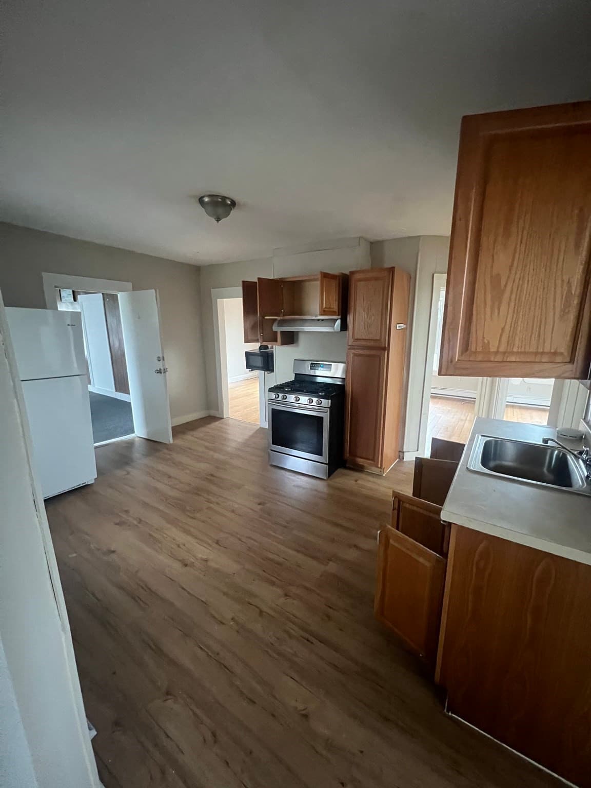 3 Family at 10 Rockdale Ave, Lowell MA 01854, Lowell, photo 21 of 36