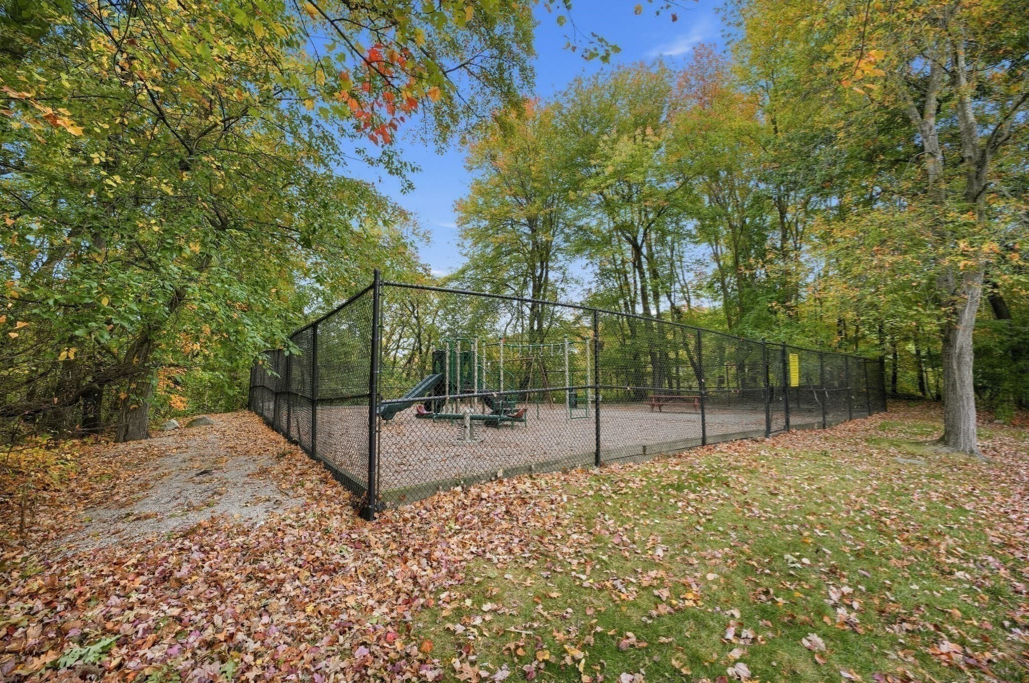 Condominium at 2 Shadowbrook # 51, Milford MA 01757, Milford, photo 23 of 25