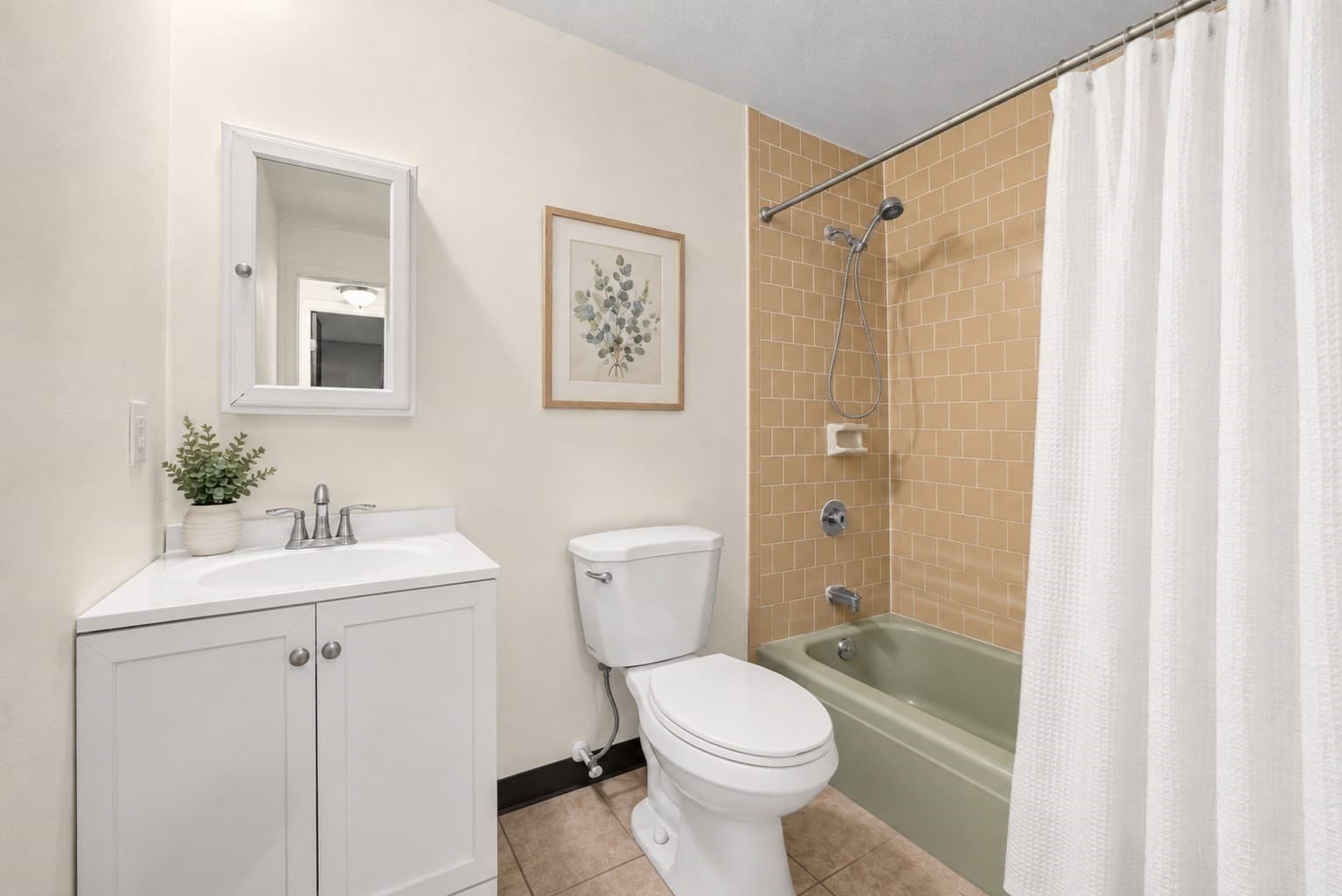 Condominium at 2 Shadowbrook # 51, Milford MA 01757, Milford, photo 10 of 25