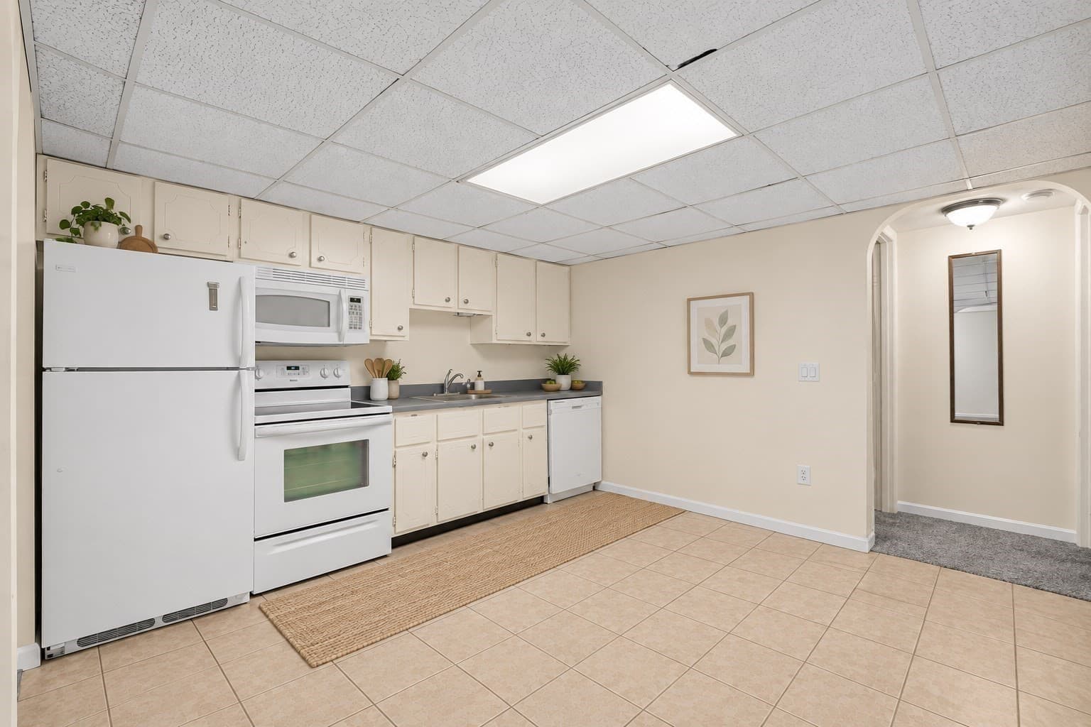 Condominium at 2 Shadowbrook # 51, Milford MA 01757, Milford, photo 8 of 25