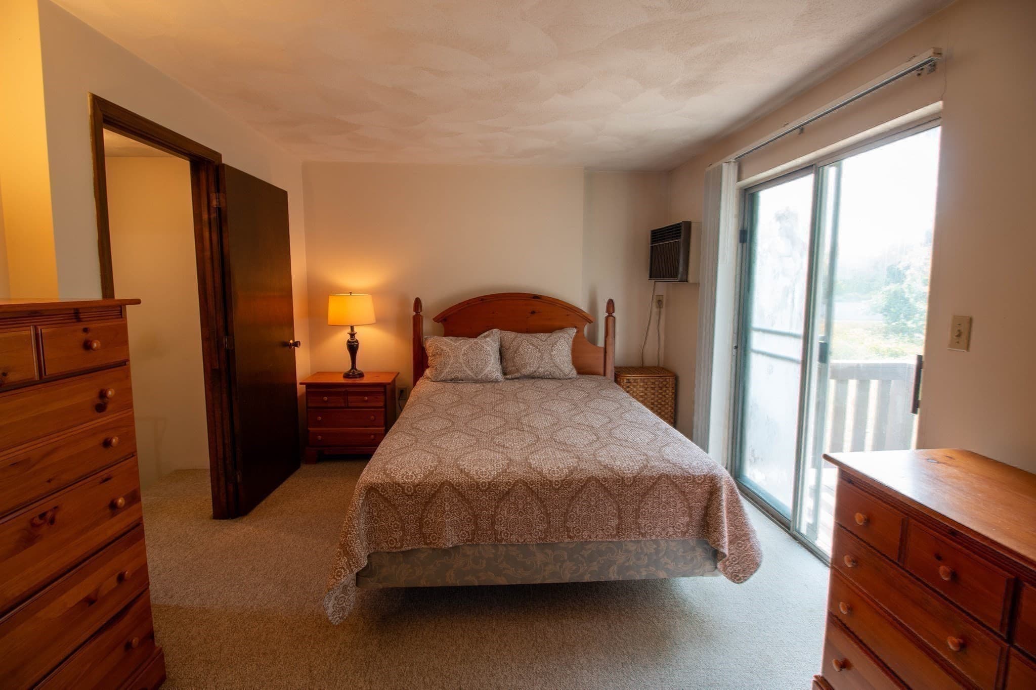 Condominium at 33 Sherburne Ave # 3, Tyngsborough MA 01879, Tyngsborough, photo 16 of 38