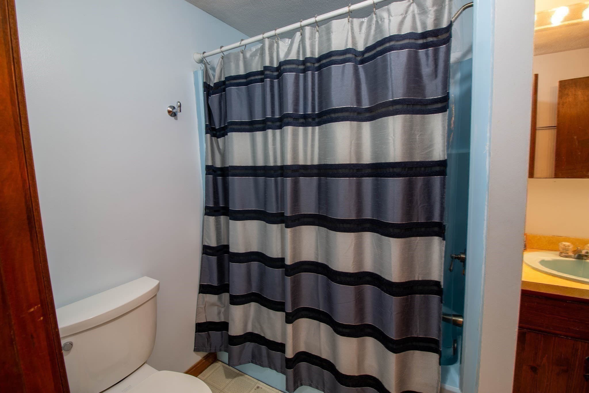 Condominium at 33 Sherburne Ave # 3, Tyngsborough MA 01879, Tyngsborough, photo 20 of 38